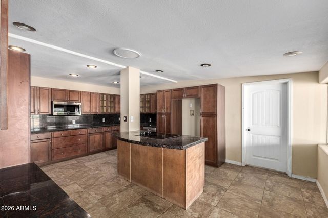 37406 N 15TH Avenue, Phoenix, AZ 85086