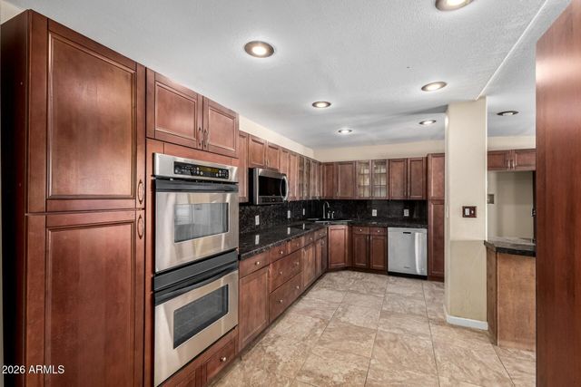 37406 N 15TH Avenue, Phoenix, AZ 85086