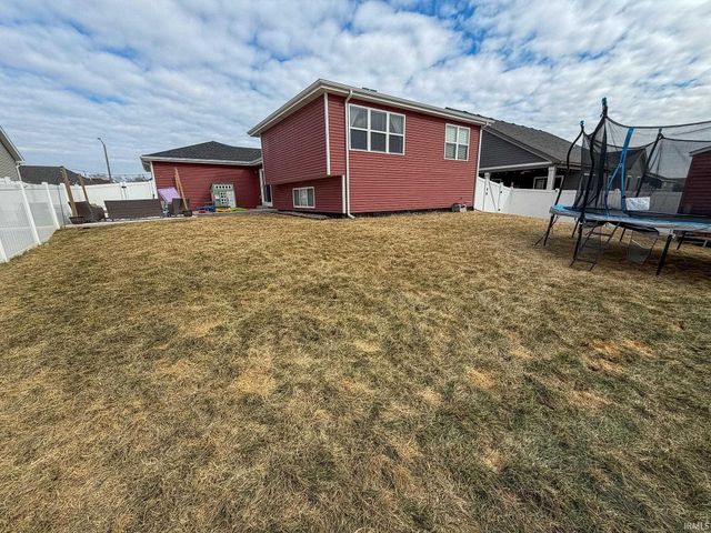 2303 Spring Run Lane, Lowell, IN 46356