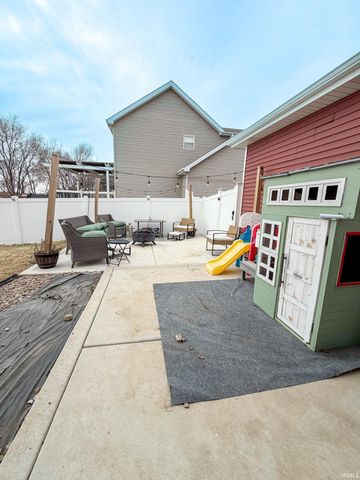 2303 Spring Run Lane, Lowell, IN 46356