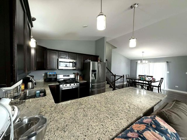 2303 Spring Run Lane, Lowell, IN 46356