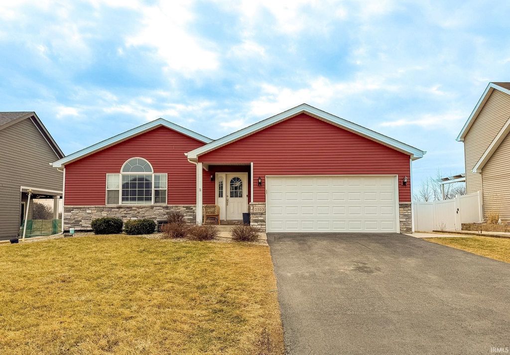 2303 Spring Run Lane, Lowell, IN 46356