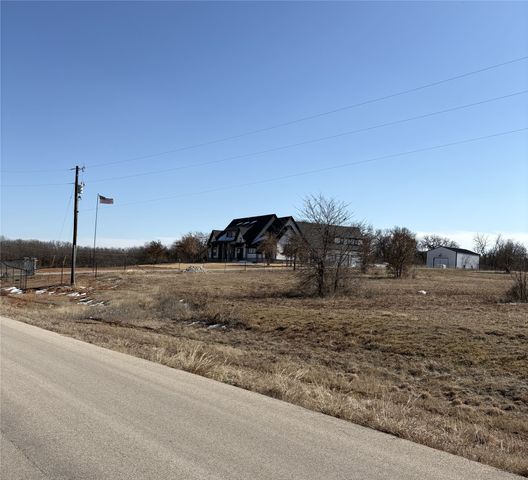 390 Rolling Hills Boulevard, Alvord, TX 76225