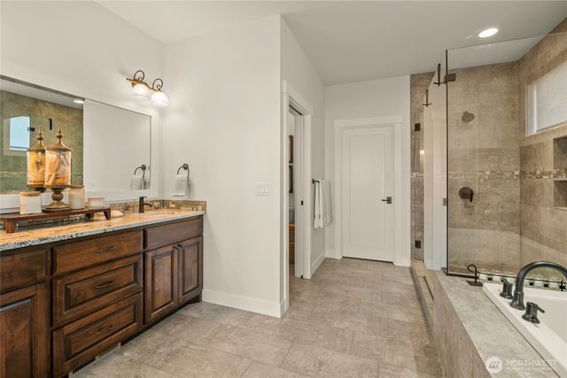 8648 Ashbury Court, Blaine, WA 98230