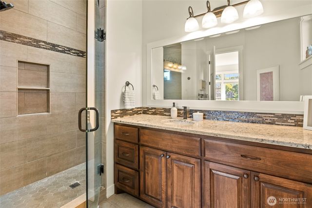 8648 Ashbury Court, Blaine, WA 98230