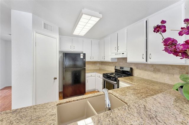 22198 Cedar Pointe 1F, Lake Forest, CA 92630