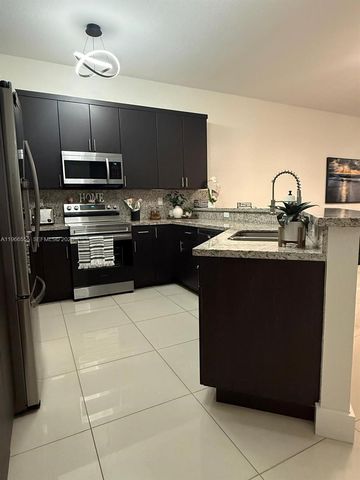 27607 SW 133rd Pl, Homestead, FL 33032