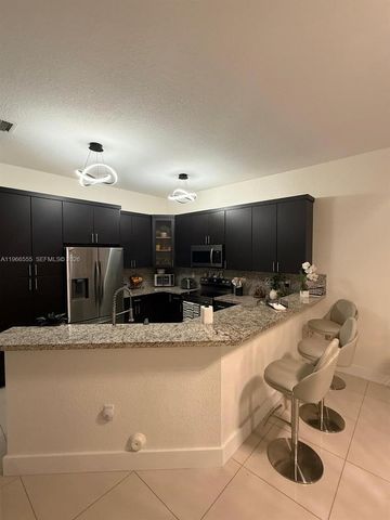 27607 SW 133rd Pl, Homestead, FL 33032