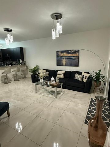 27607 SW 133rd Pl, Homestead, FL 33032