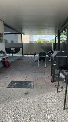 27607 SW 133rd Pl, Homestead, FL 33032