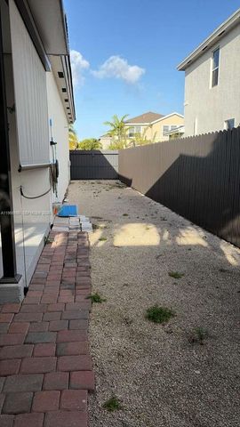 27607 SW 133rd Pl, Homestead, FL 33032