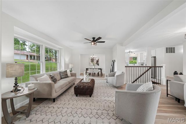 577 Monroe Mill Drive, Ballwin, MO 63011