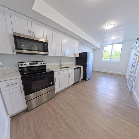 1620 NW 18th St 204, Miami, FL 33125