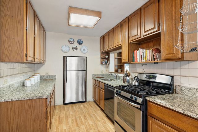 9600 Central Avenue, Oak Lawn, IL 60453