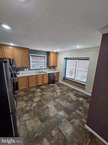 29 REDWOOD LN, Mays Landing, NJ 08330