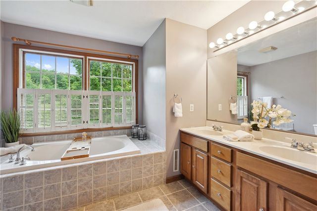 565 Leeper Rd, Green Twp, PA 15043