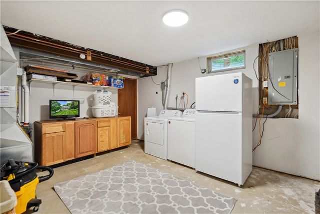 565 Leeper Rd, Green Twp, PA 15043