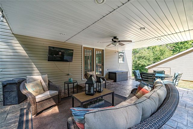 565 Leeper Rd, Green Twp, PA 15043