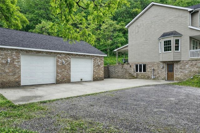 565 Leeper Rd, Green Twp, PA 15043