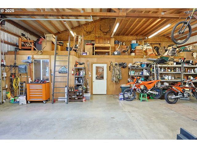 63011 ISTHMUS HEIGHTS Rd, Coos Bay, OR 97420