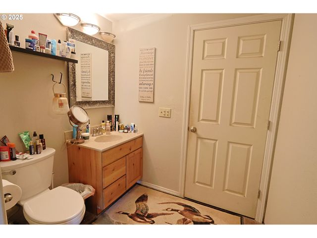 63011 ISTHMUS HEIGHTS Rd, Coos Bay, OR 97420