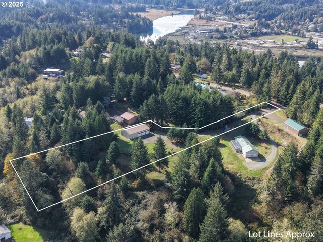 63011 ISTHMUS HEIGHTS Rd, Coos Bay, OR 97420