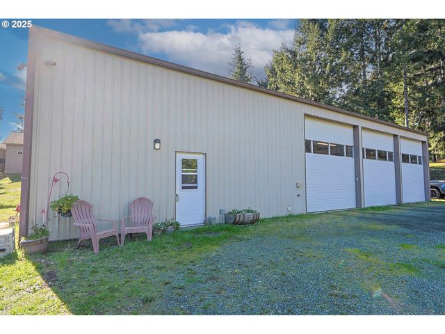63011 ISTHMUS HEIGHTS Rd, Coos Bay, OR 97420