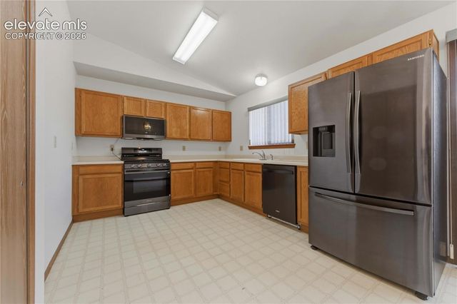 813 Meadows Avenue, Canon City, CO 81212