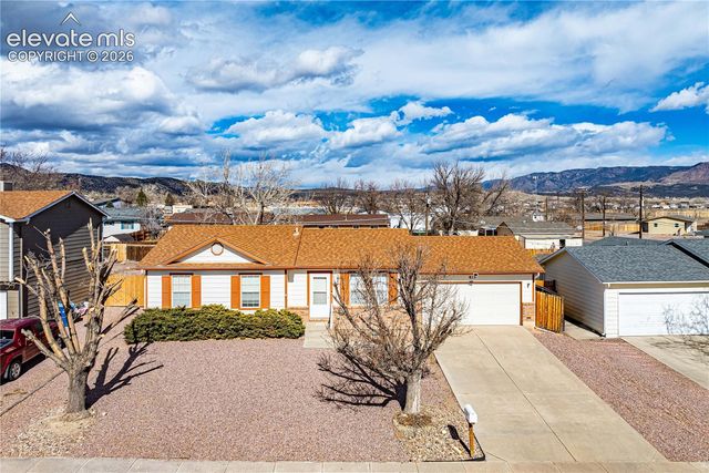 813 Meadows Avenue, Canon City, CO 81212
