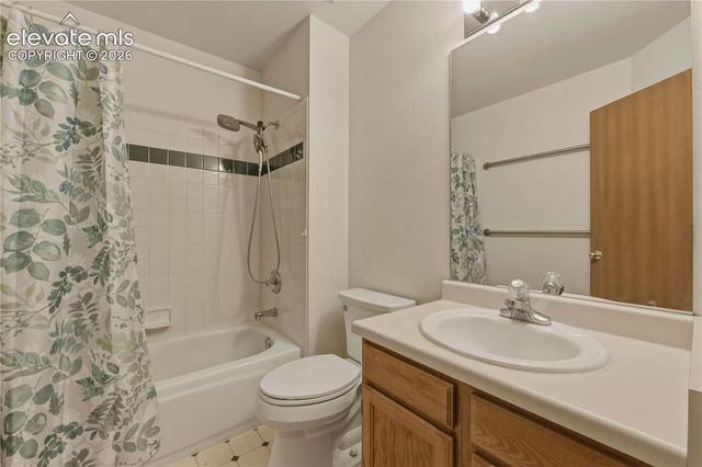 813 Meadows Avenue, Canon City, CO 81212