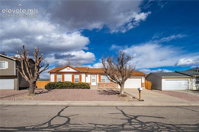 813 Meadows Avenue, Canon City, CO 81212
