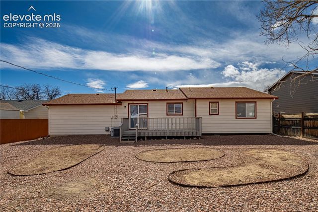 813 Meadows Avenue, Canon City, CO 81212