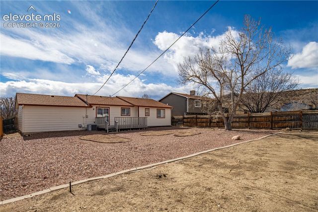 813 Meadows Avenue, Canon City, CO 81212