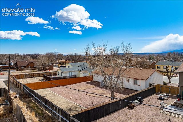 813 Meadows Avenue, Canon City, CO 81212