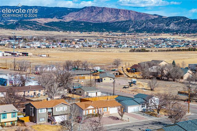 813 Meadows Avenue, Canon City, CO 81212