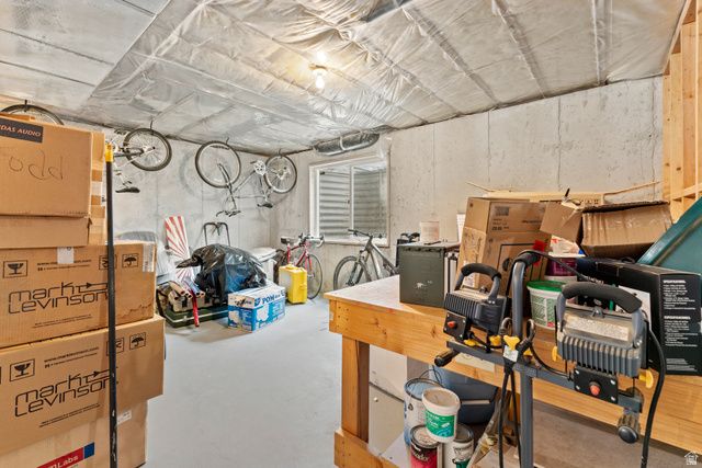 1121 OAKRIDGE PARK DR, Farmington, UT 84025