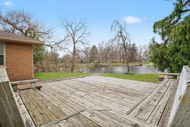 2000 Greenleaf Boulevard, Elkhart, IN 46514