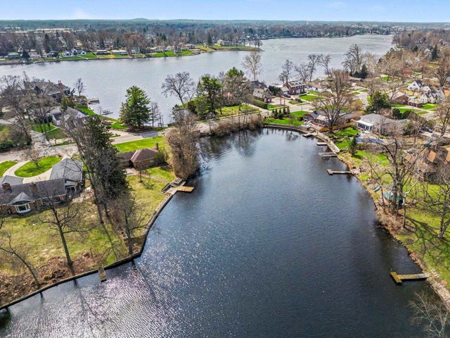 2000 Greenleaf Boulevard, Elkhart, IN 46514