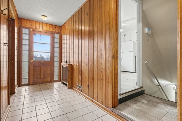 2000 Greenleaf Boulevard, Elkhart, IN 46514