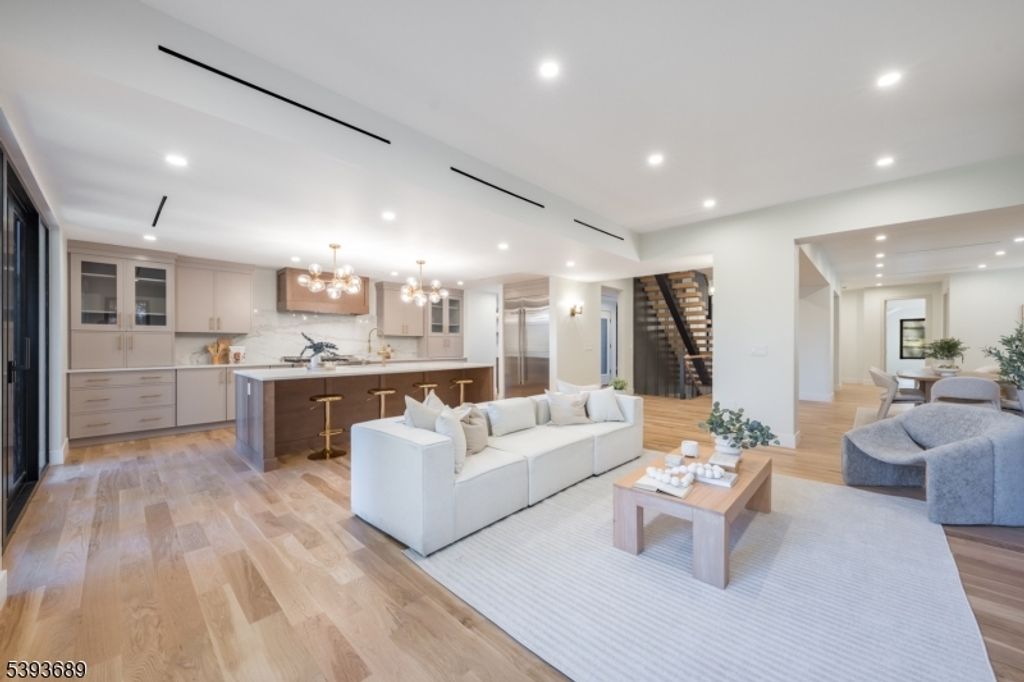 108 Meyersville Rd, Chatham Twp., NJ 07928