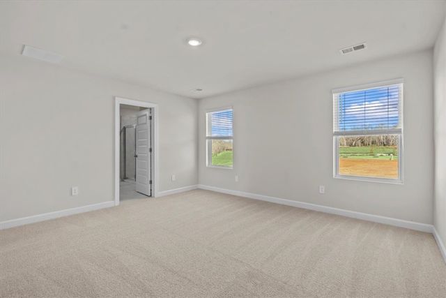 698 Cozy Bluff Road, Spartanburg, SC 29301