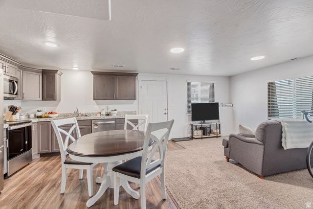 7194 N SILVER CREEK WAY, Eagle Mountain, UT 84005