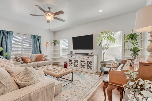 7194 N SILVER CREEK WAY, Eagle Mountain, UT 84005