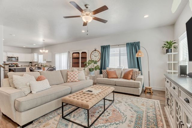 7194 N SILVER CREEK WAY, Eagle Mountain, UT 84005