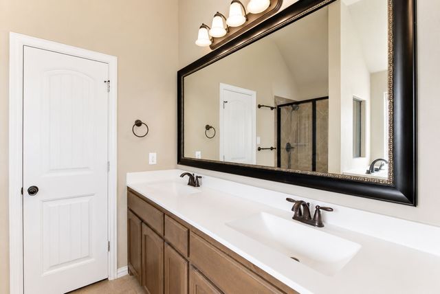 101 Hampton Lane, Springtown, TX 76082