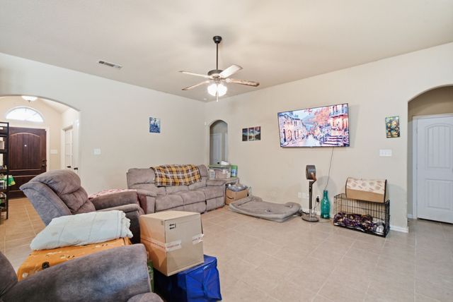 101 Hampton Lane, Springtown, TX 76082
