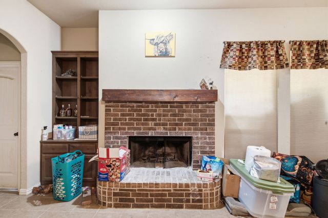 101 Hampton Lane, Springtown, TX 76082