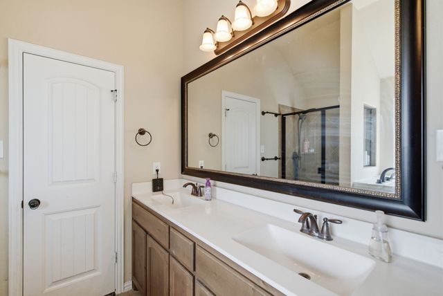101 Hampton Lane, Springtown, TX 76082