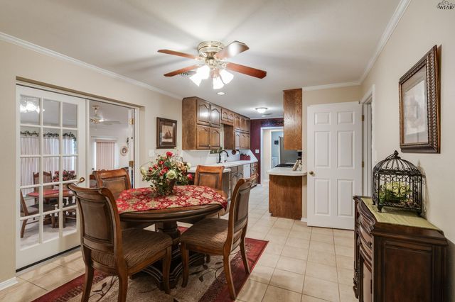 413 VAUGHN STREET, Burkburnett, TX 76354