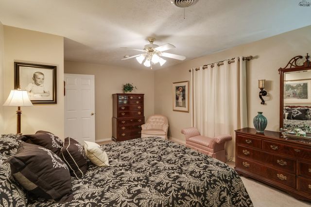 413 VAUGHN STREET, Burkburnett, TX 76354